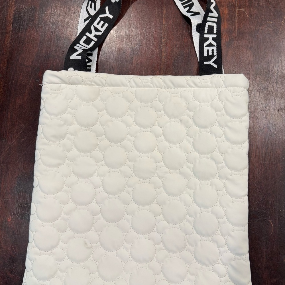Disney - Forever 21 Collection - Mickey Tote